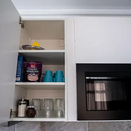 Katrina - Alezzi - Sea View Apartment