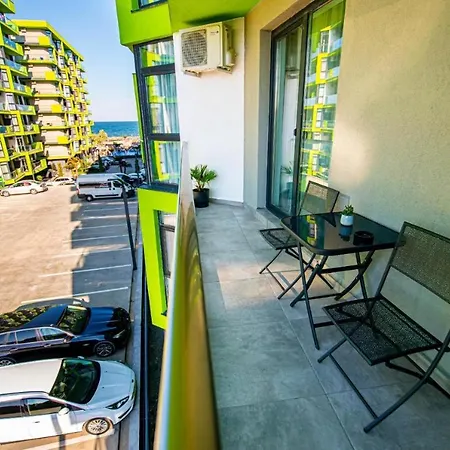 Katrina - Alezzi - Sea View